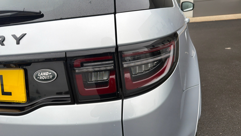 Land Rover Discovery Sport 2.0 D200 R-Dynamic S Plus 5dr Auto Diesel Station Wagon